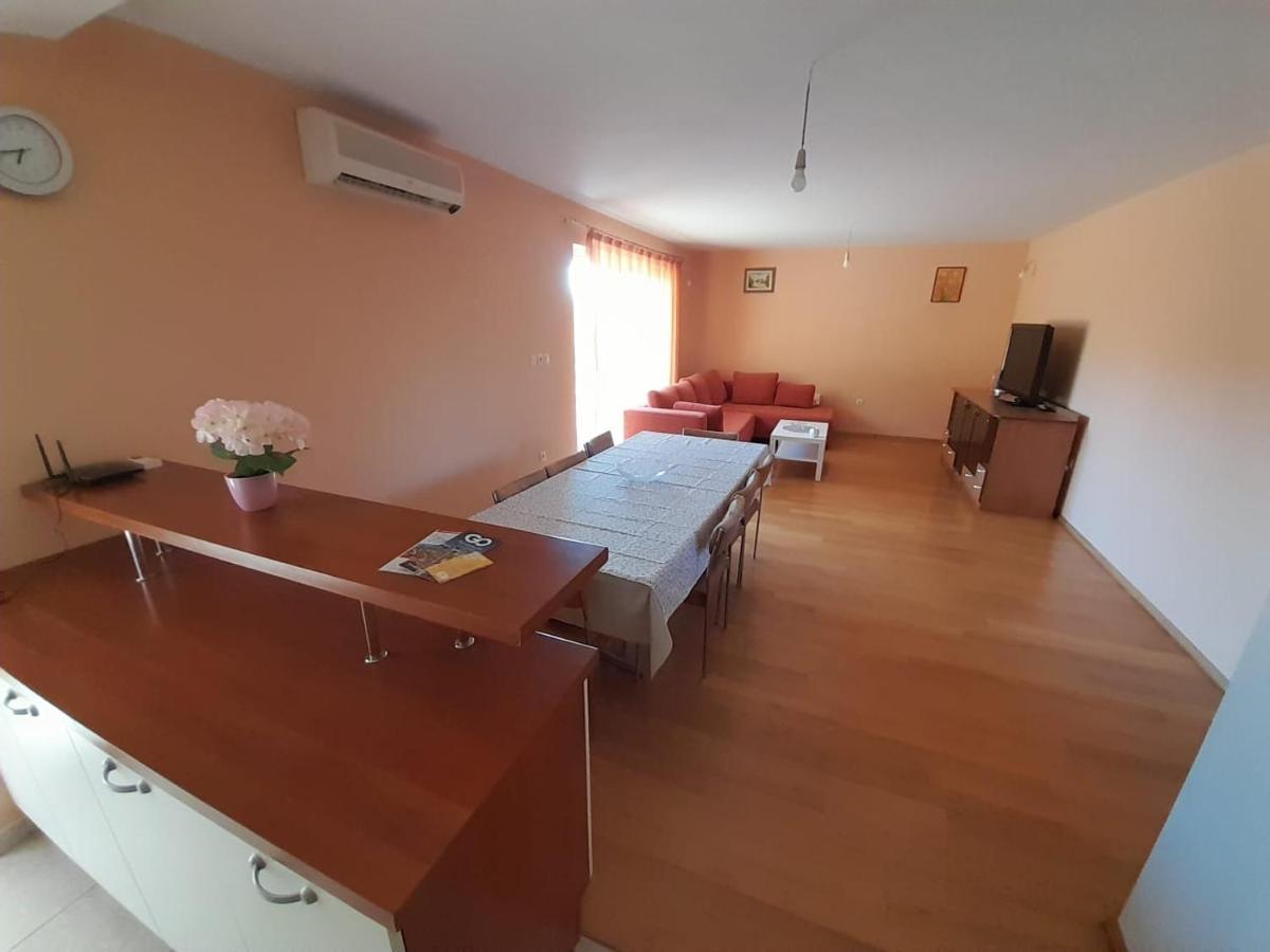 Holiday Home Anita Unesic Kültér fotó