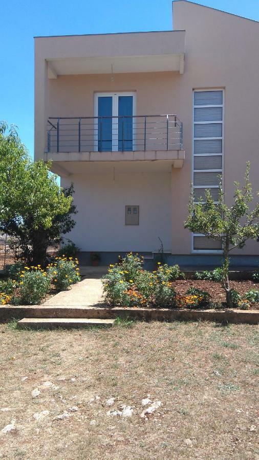 Holiday Home Anita Unesic Kültér fotó